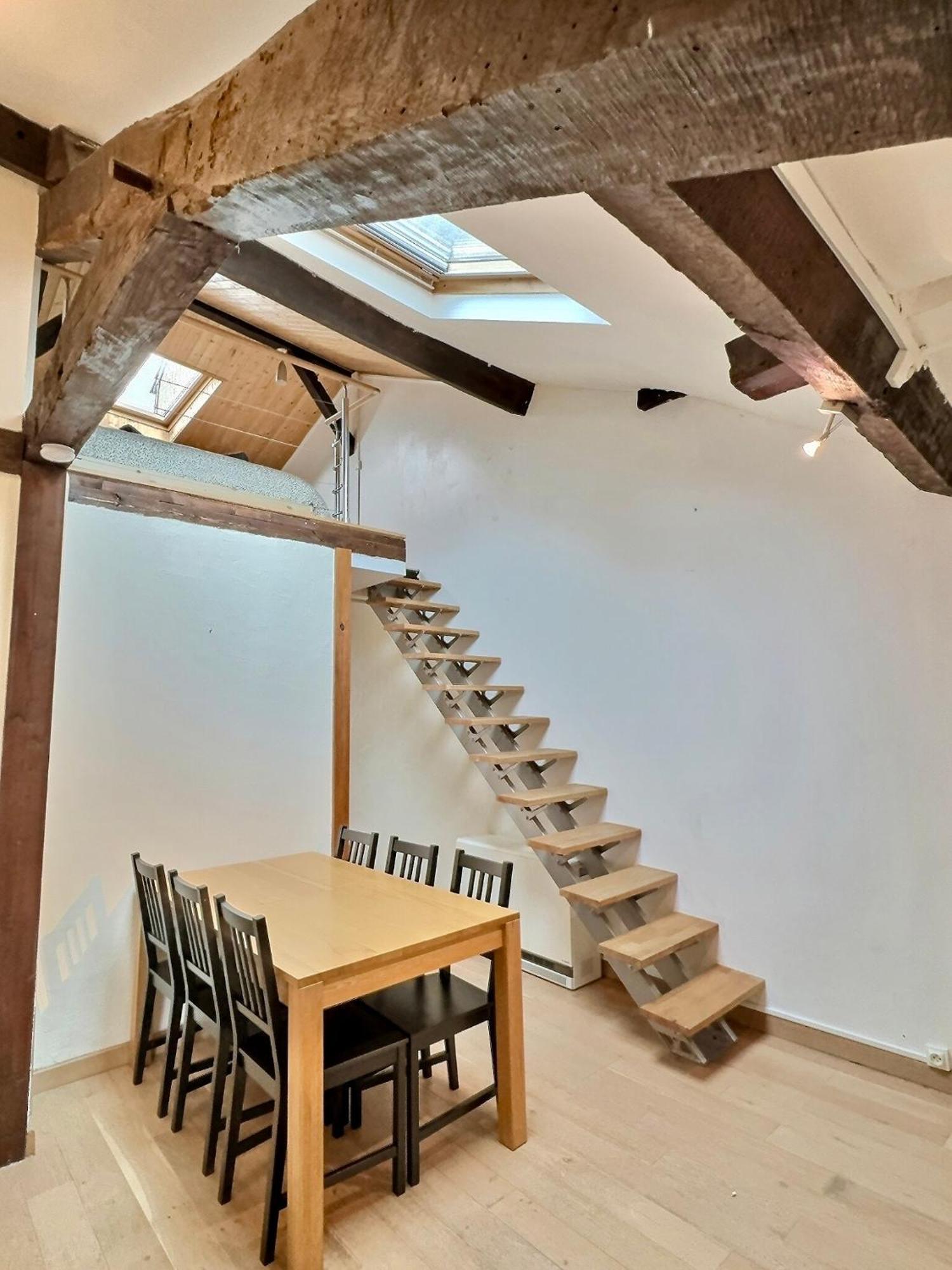 Wonderhost, Spacieux Et Atypique En Coeur De Ville Pau Exteriör bild
