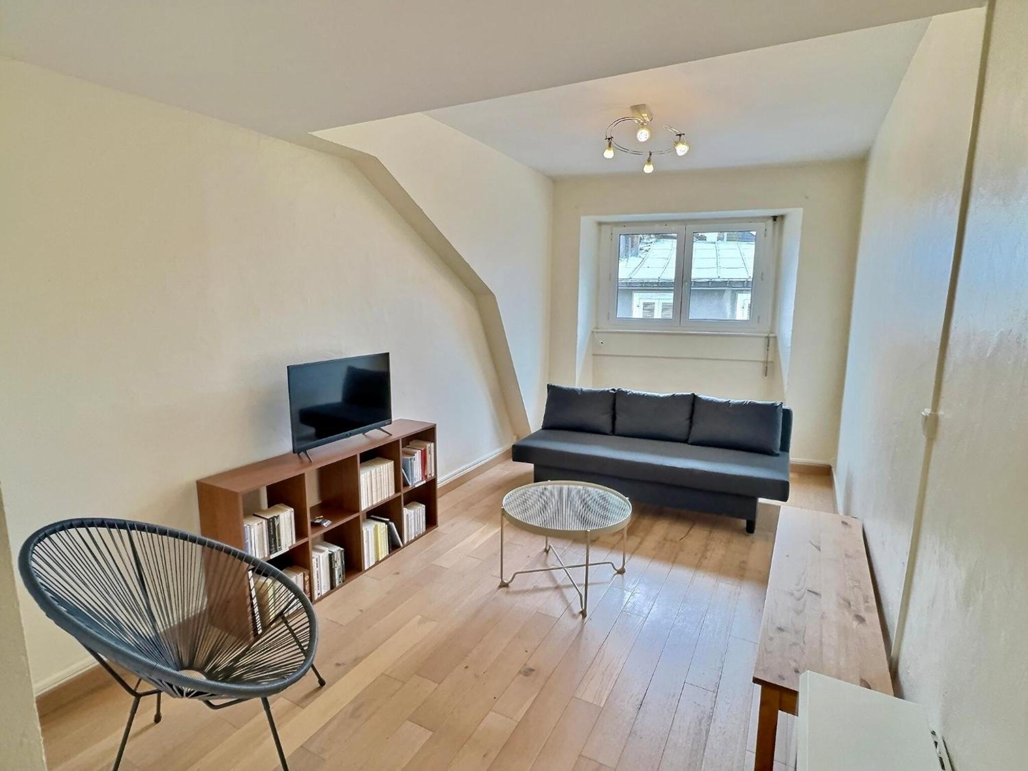 Wonderhost, Spacieux Et Atypique En Coeur De Ville Pau Exteriör bild